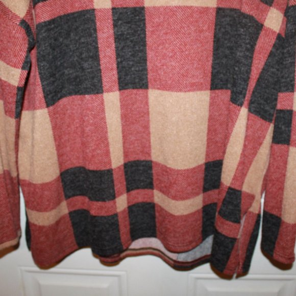 Limited Time Sale:Impressions Red/Black/Tan Checkered Cowl Neck Sweater Size XL - Picture 8 of 9
